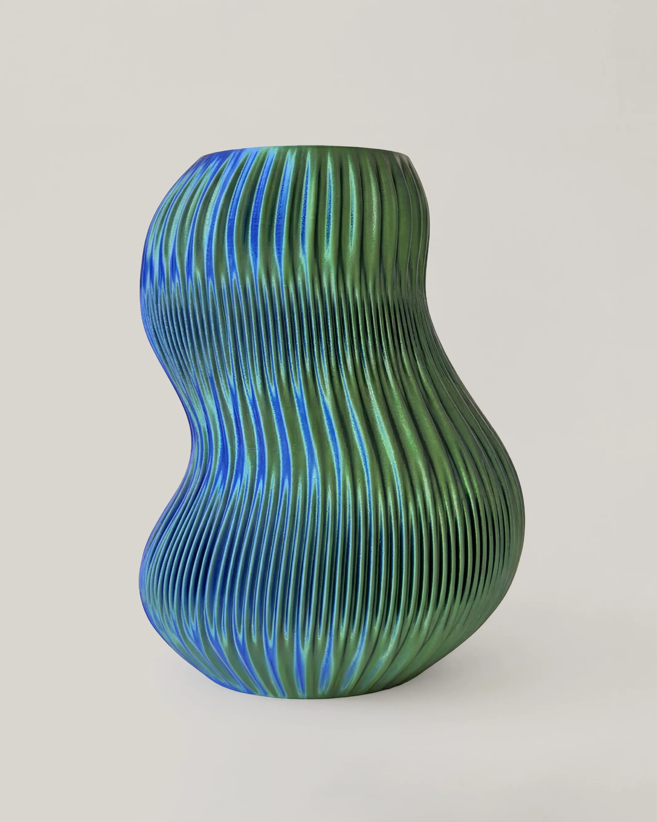 Kiya Vase