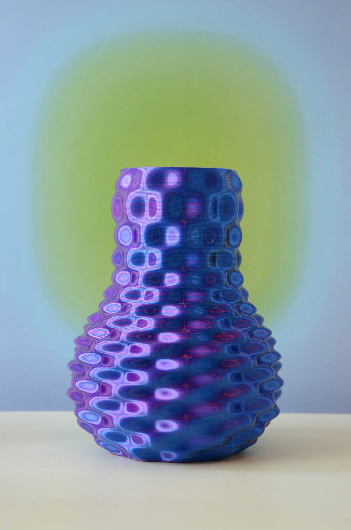 Hypno Vase