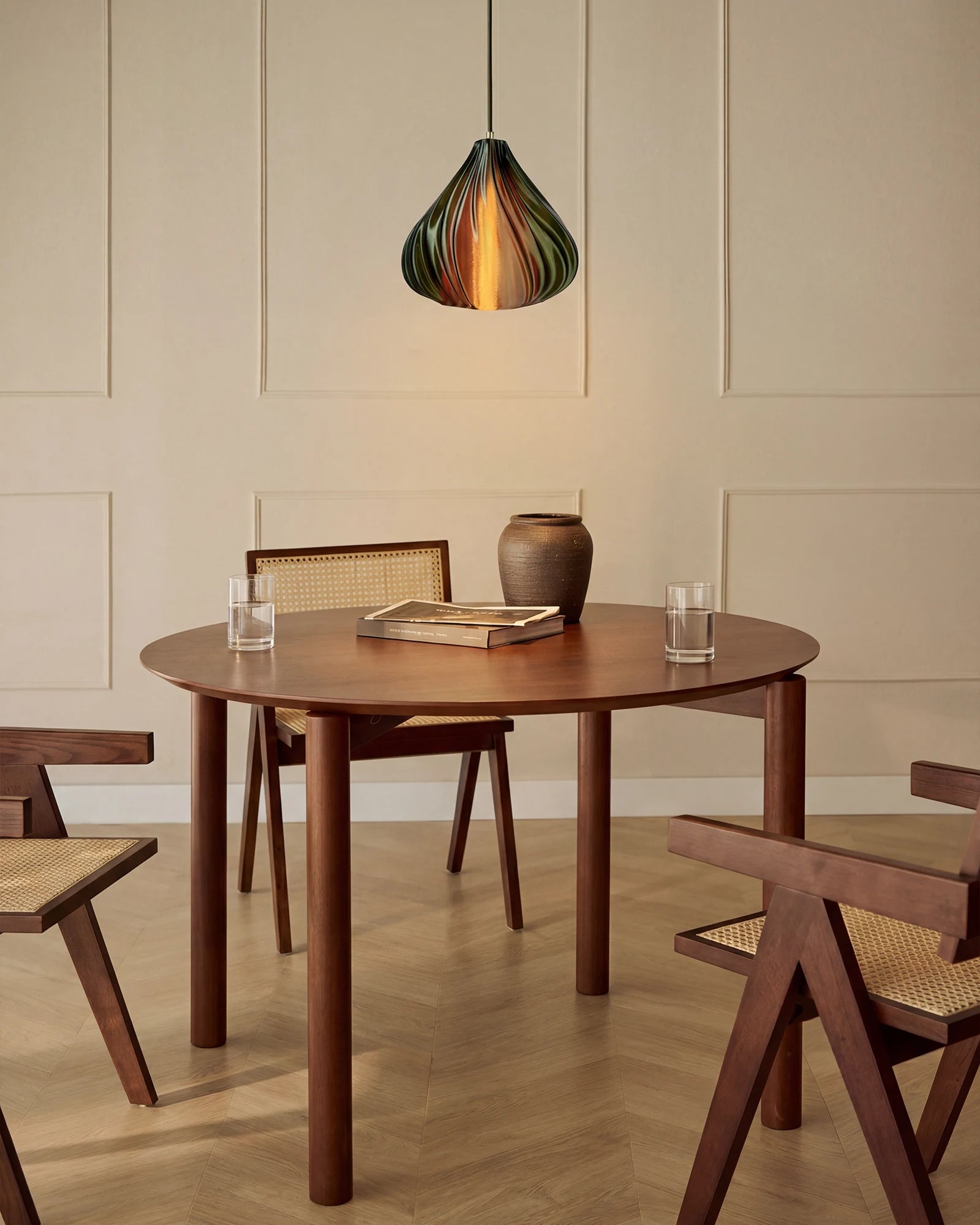 Soufflé Pendant Light