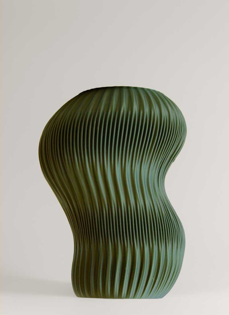 Kiya Vase